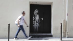 محكمة في باريس تدين ثمانية رجال لسرقة أعمال بانكسي الفنية من موقع هجوم باريس