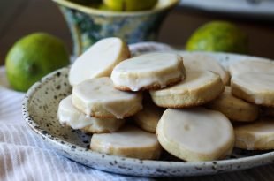 Easy Lime Shortbread Cookies - ملفات تعريف الارتباط والأكواب