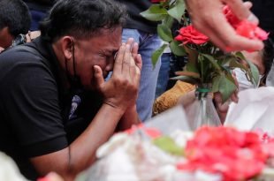 إحاطة يوم الثلاثاء: إندونيسيا تحقق في مأساة كرة القدم