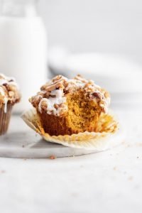 pumpkin streusel muffins with icing